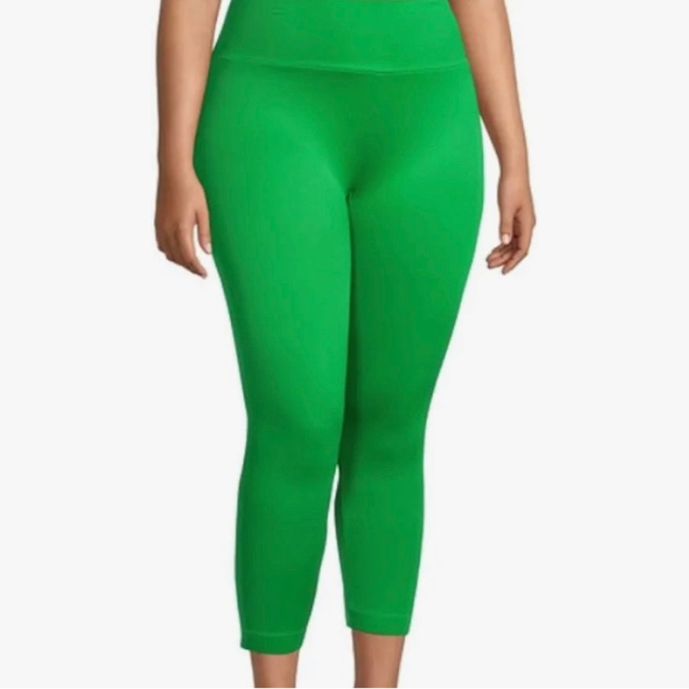 NWT - Sports Illustrated - Womens Green Ribbed Textured Leggings